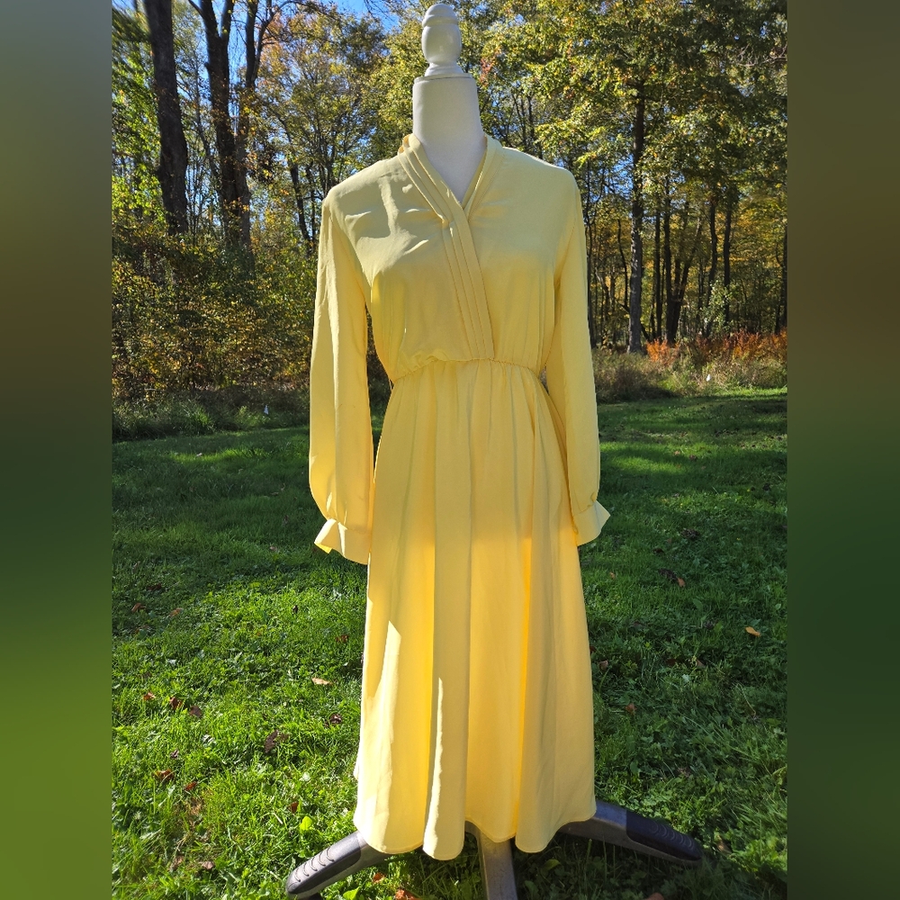 Bella Rose Sunny yellow Sundress Women's size 2